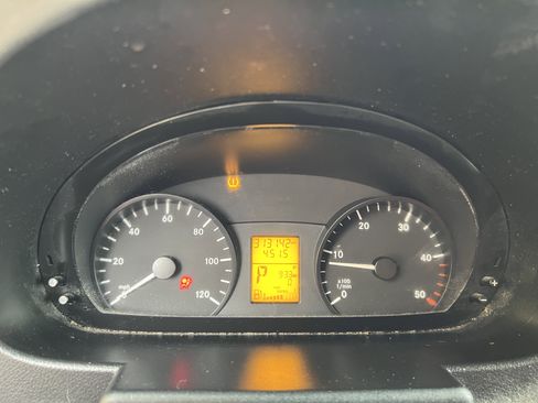 Used 2014 Mercedes-Benz Sprinter 2500 image 18