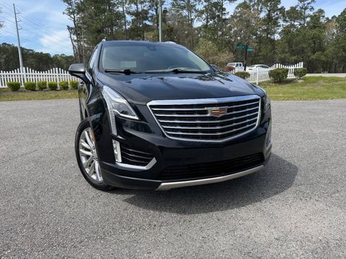 Used 2017 Cadillac XT5 Platinum AWD/4WD image 36