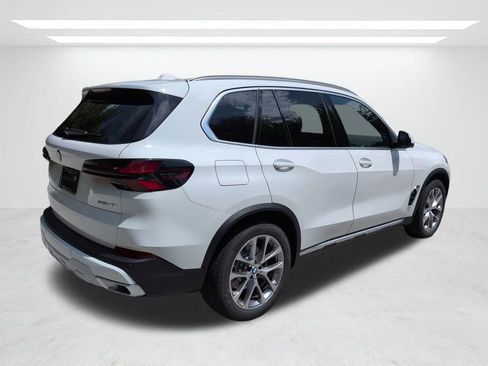 New 2026 BMW X5 sDrive40i w/ Parking Assistance Package RWD image 4