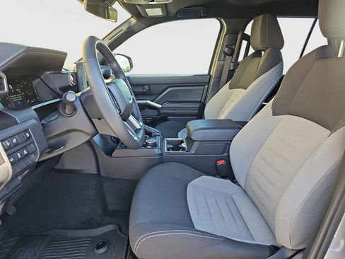 Certified 2025 Toyota 4Runner 4WD image 16