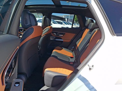 Certified 2026 Mercedes-Benz GLC 300 4MATIC image 10