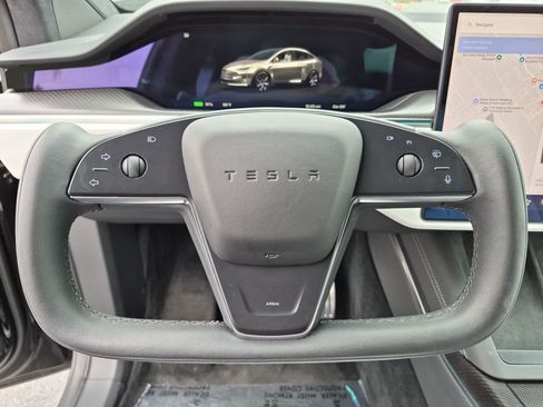 Used 2026 Tesla Model X Plaid AWD/4WD image 18