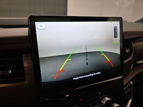 Used 2022 Ford Expedition Limited image 16