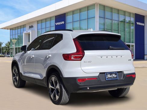 New 2026 Volvo XC40 B5 Plus w/ Protection Package Premier image 4