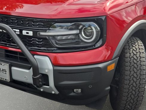 Used 2025 Ford Bronco Sport Outer Banks w/ Sasquatch Outer Banks Package AWD/4WD image 33