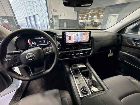New 2026 Nissan Pathfinder SL AWD/4WD image 28