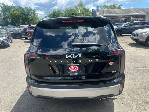 Used 2024 Kia Telluride EX AWD/4WD image 7