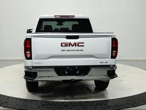 Used 2024 GMC Sierra 1500 SLE AWD/4WD image 7