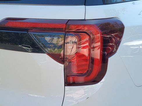 Certified 2023 GMC Acadia SLT w/ Elevation Edition image 27