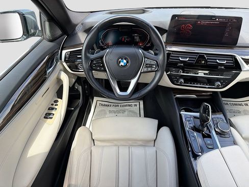 Used 2021 BMW 540i w/ Premium Package RWD image 17