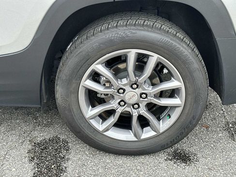 Certified 2024 GMC Terrain SLT AWD/4WD image 12
