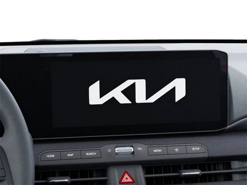 New 2025 Kia K4 LXS image 20