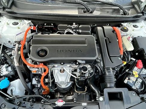 Used 2024 Honda Accord Touring image 11