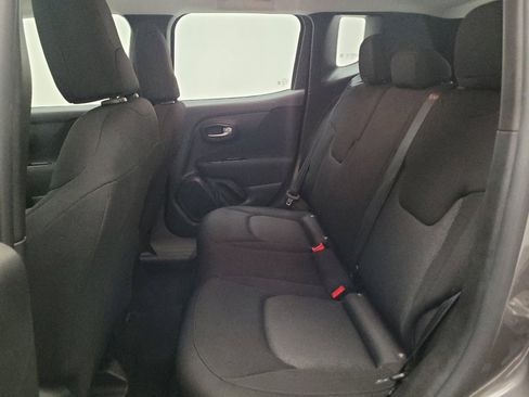 Used 2021 Jeep Renegade Sport FWD image 18