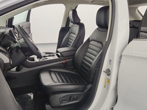 Used 2022 Ford Edge SEL w/ Convenience Package image 13