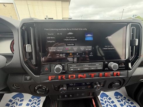 Used 2025 Nissan Frontier PRO-4X w/ Pro Premium Package AWD/4WD image 20