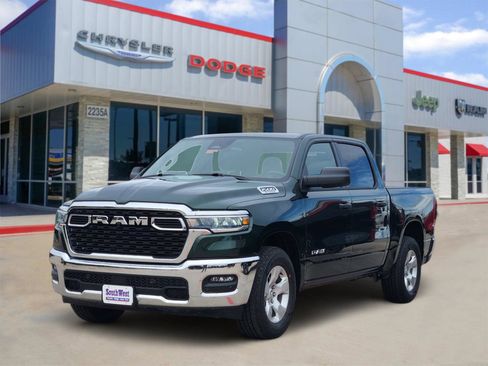 New 2026 RAM 1500 2WD Crew Cab image 2