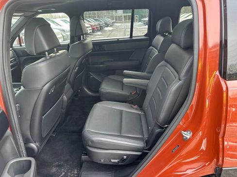 Certified 2025 Hyundai Santa Fe Calligraphy image 21