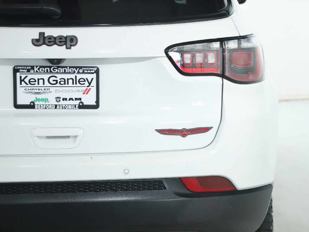 Used 2025 Jeep Compass Trailhawk AWD/4WD image 43