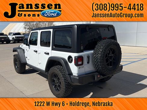 Used 2025 Jeep Wrangler Willys image 8