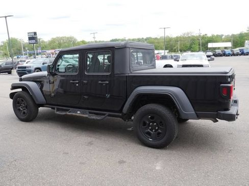 Used 2023 Jeep Gladiator Sport AWD/4WD image 8