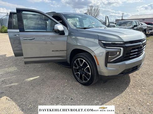 Used 2025 Chevrolet Suburban RST w/ Comfort Package image 37