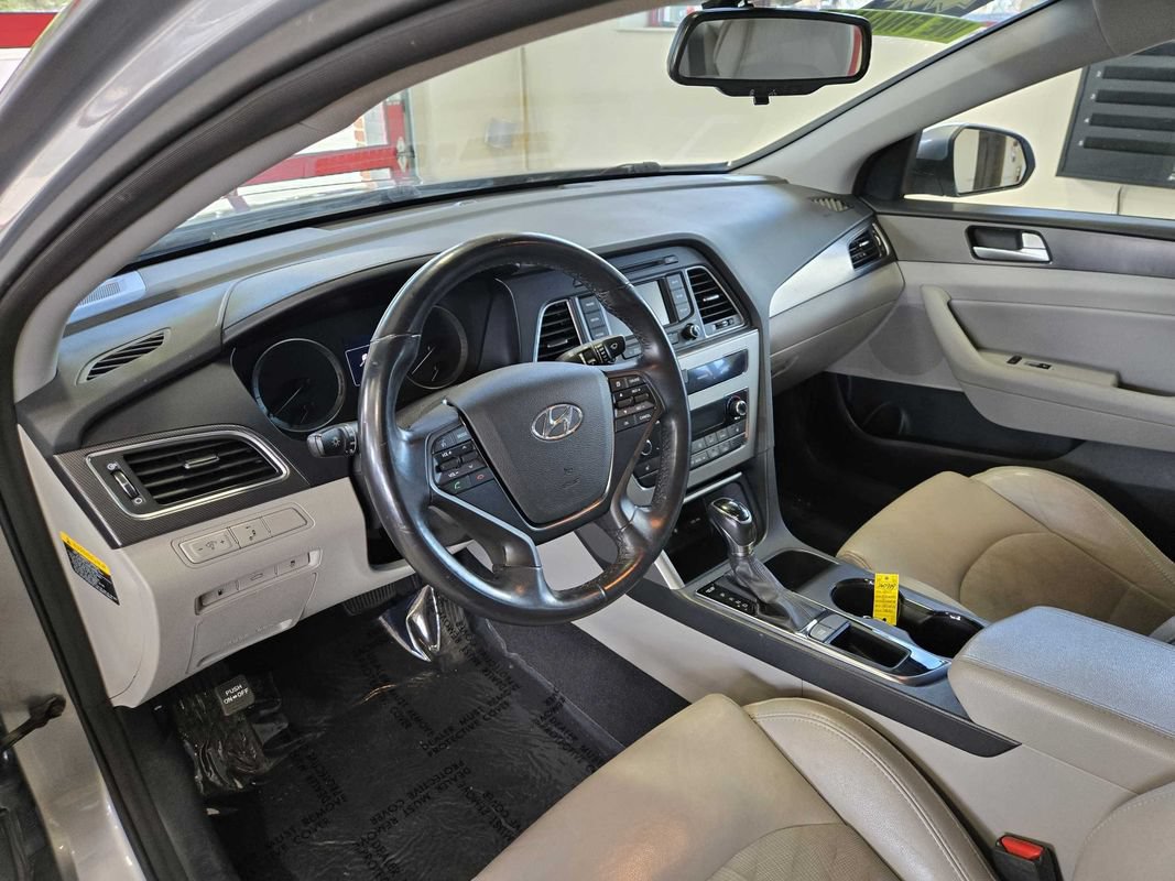 Used 2015 Hyundai Sonata Sport w/ Option Group 03 FWD image 20