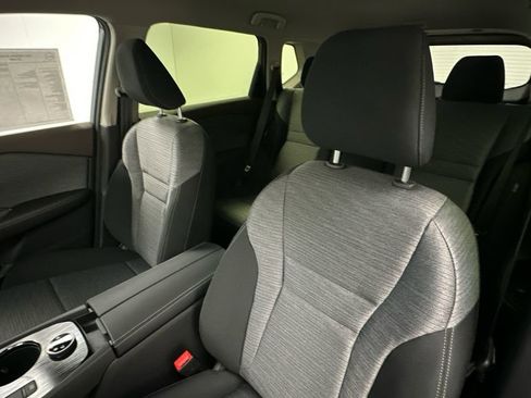 Used 2023 Nissan Rogue SV image 9