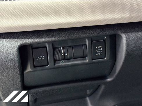 Used 2026 Subaru Forester Premium AWD/4WD image 10