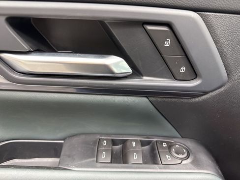 New 2026 GMC Terrain AT4 w/ Technology Package II AWD/4WD image 7