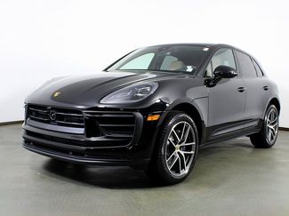 New 2025 Porsche Macan image 1