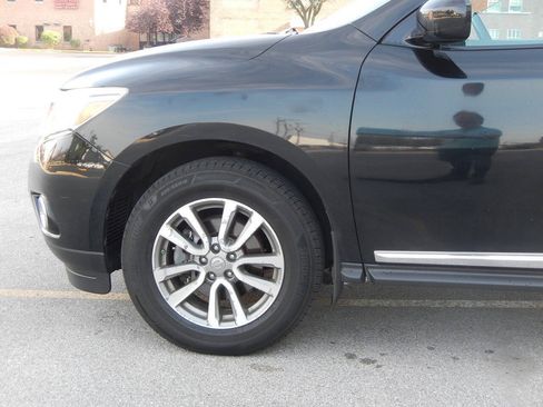 Used 2014 Nissan Pathfinder SL w/ SL Premium Package AWD/4WD image 15