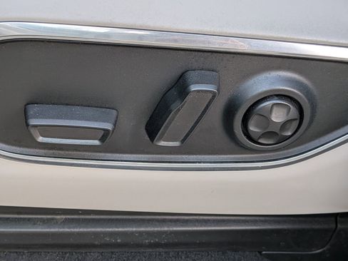 Used 2022 Jeep Wagoneer Series I w/ Premium Group I image 22