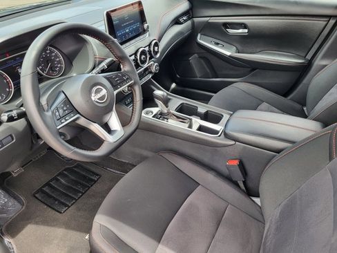 Certified 2025 Nissan Sentra SR w/ Midnight Edition FWD image 8