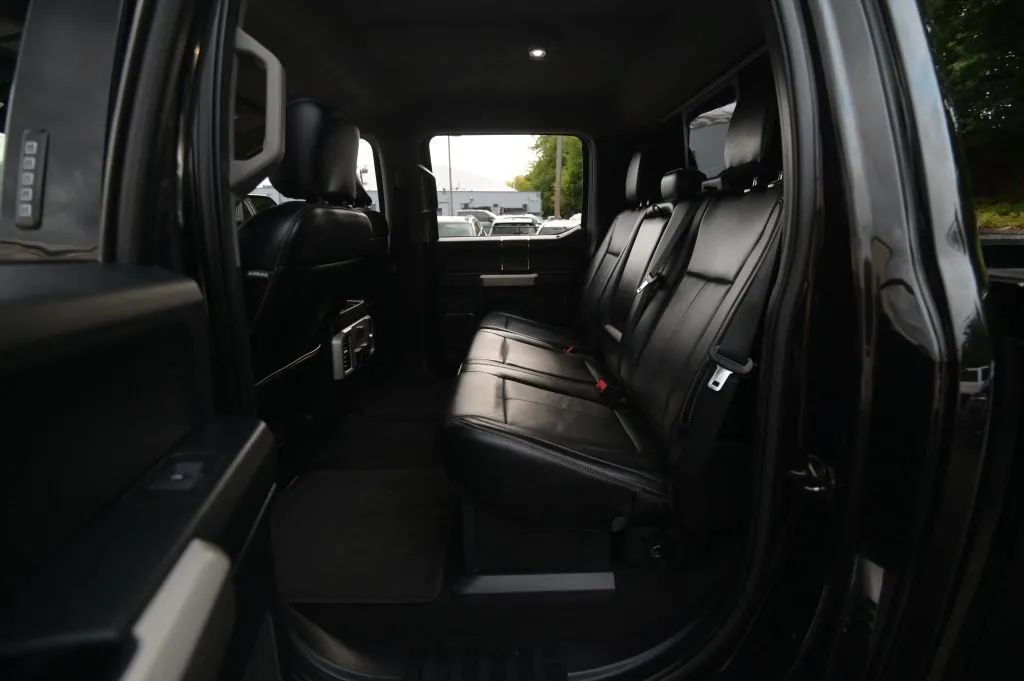 Used 2020 Ford F350 Lariat w/ Lariat Ultimate Package AWD/4WD image 47