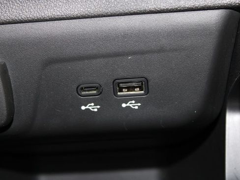 Used 2025 Chevrolet TrailBlazer LS w/ LS Convenience Package FWD image 38