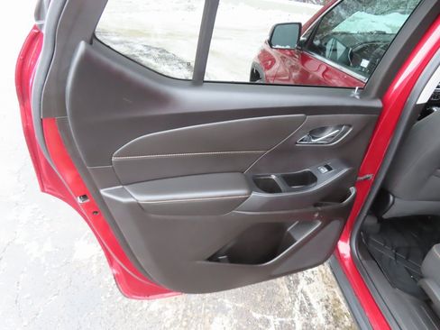 Used 2019 Chevrolet Traverse LT w/ LPO, Floor Liner Package image 32