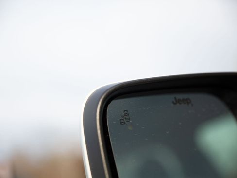 Used 2021 Jeep Renegade Latitude image 10