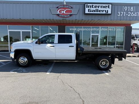 Used 2019 GMC Sierra 3500 4x4 Crew Cab w/ Sierra Convenience Package image 5