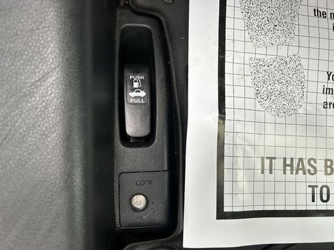 Used 2017 Honda Accord EX image 7