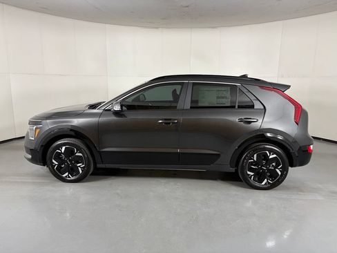 New 2026 Kia Niro Wind FWD image 5
