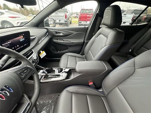 New 2026 Buick Envista Sport Touring image 17