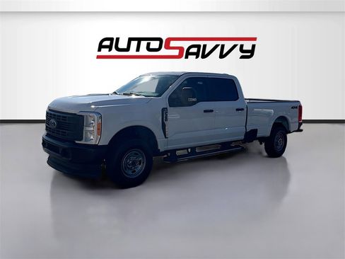 Used 2023 Ford F350 XL image 3