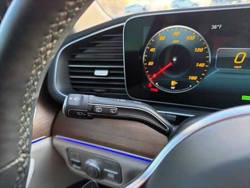 Used 2023 Mercedes-Benz GLS 450 4MATIC image 26