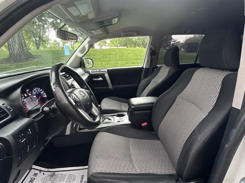 Used 2015 Toyota 4Runner SR5 image 9