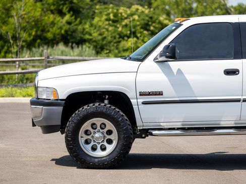 Used 2002 Dodge Ram 2500 Truck 4x4 Quad Cab image 9