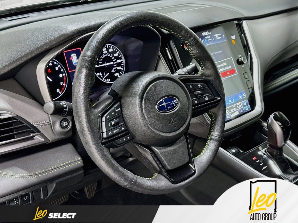 Used 2025 Subaru Outback Onyx Edition AWD/4WD image 14