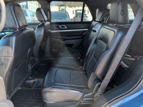 Used 2018 Ford Explorer Sport w/ Equipment Group 401A AWD/4WD image 35