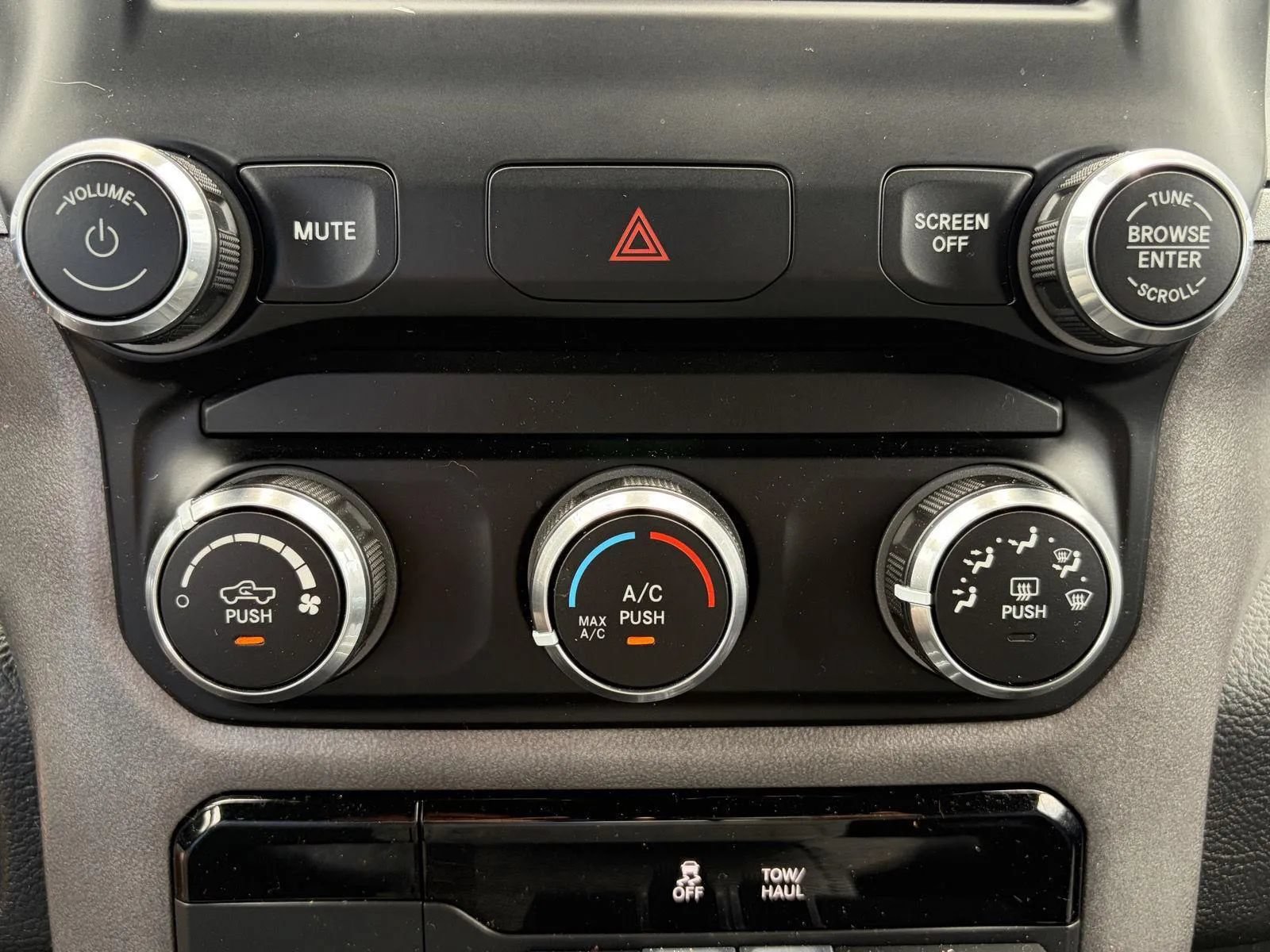 Used 2021 RAM 1500 Big Horn AWD/4WD image 22