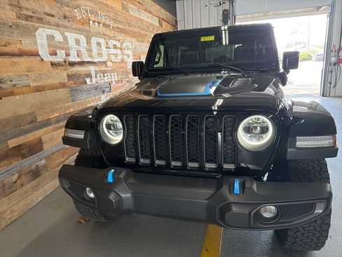 Used 2023 Jeep Wrangler Unlimited Rubicon 4xe w/ Cold Weather Group image 17